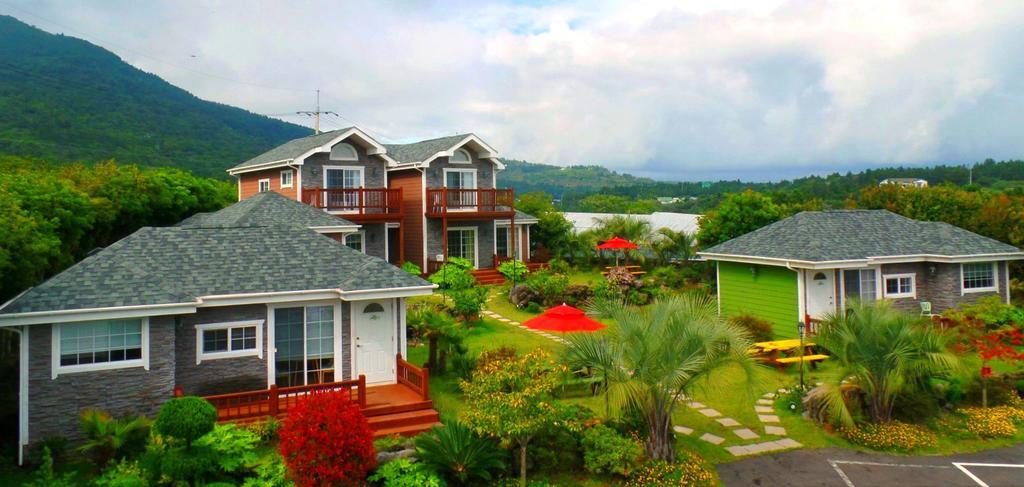Jubilee Chalet Seogwipo Zewnętrze zdjęcie